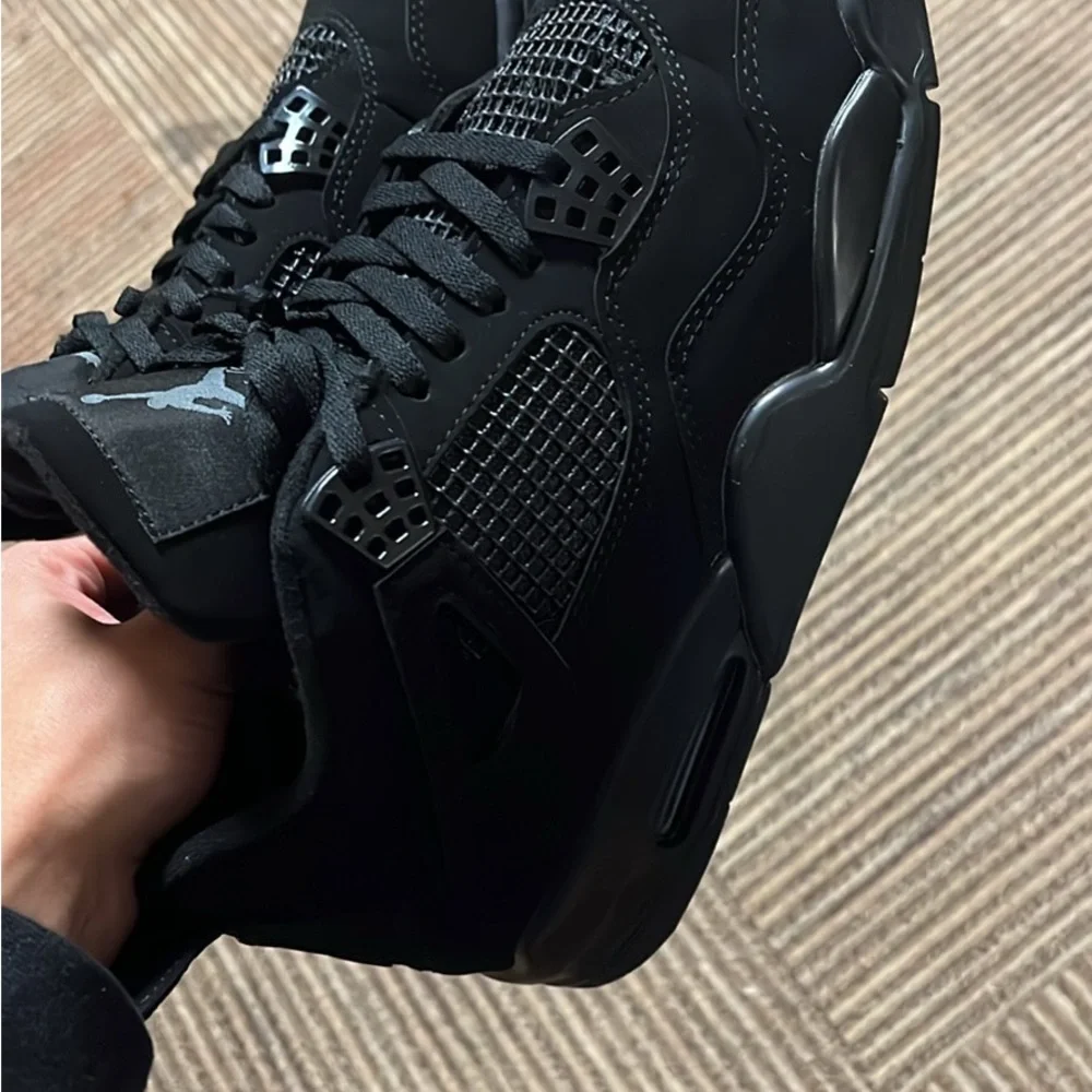 Men's Black Cat 2020 Jordan Retro 4